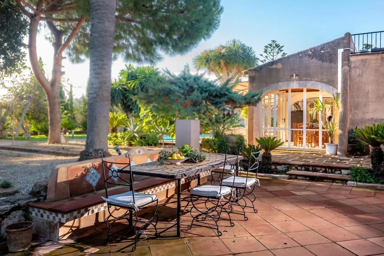 Finca Son Tous Alqueria Blanca Villa